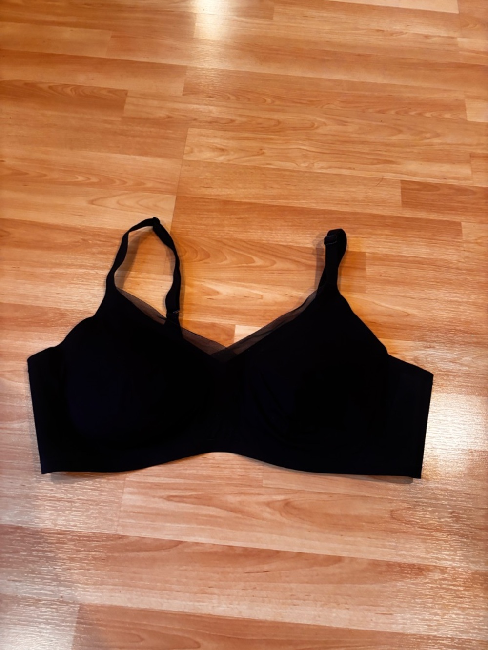 Honey Love Two-Pack Seamless Support Bras — Black & Nude - Picture 2 of 8